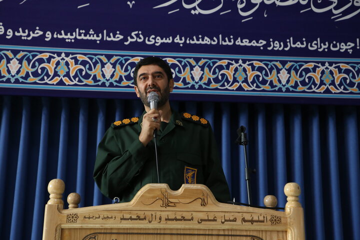 تصاویر/ آیین اعزام اولین گروه دانش‌آموز اصفهانی به مناطق عملیاتی دفاع مقدس