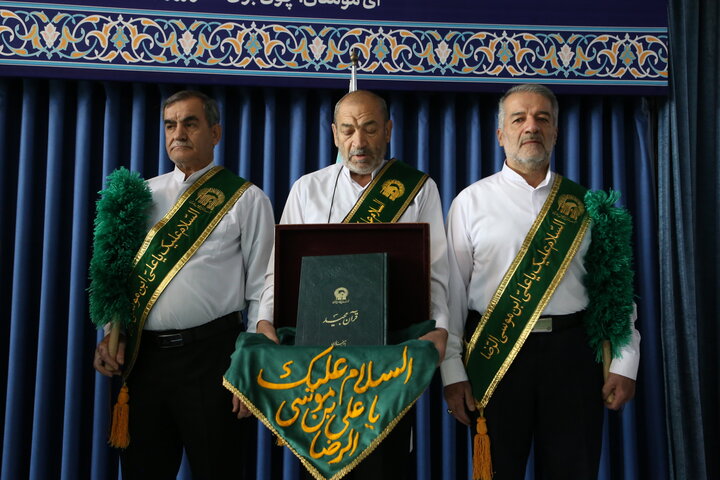 تصاویر/ آیین اعزام اولین گروه دانش‌آموز اصفهانی به مناطق عملیاتی دفاع مقدس