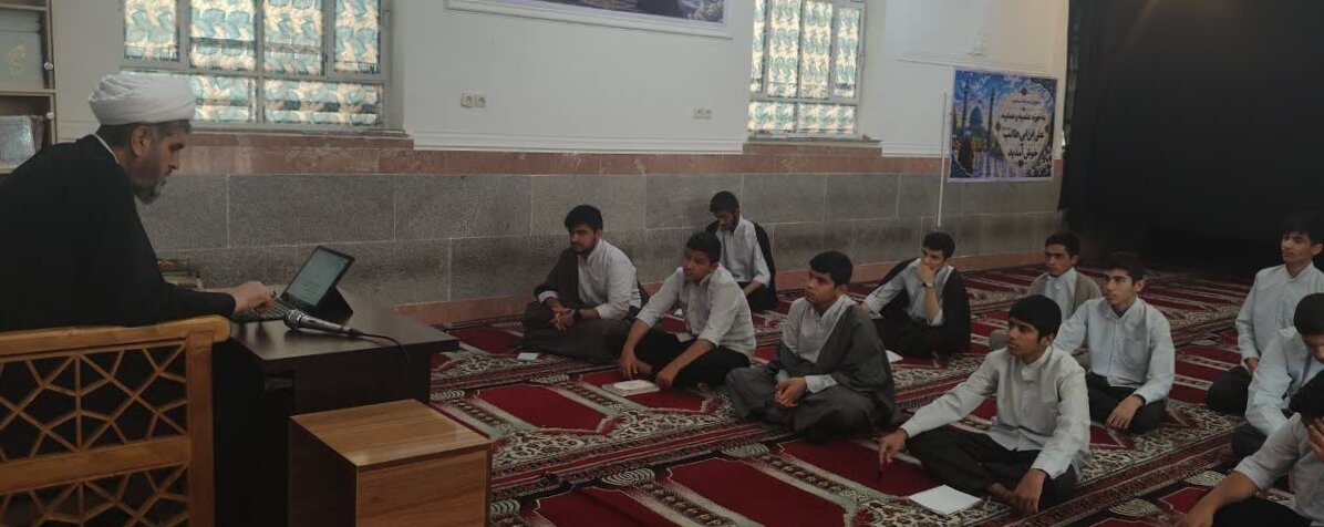 نشست عرفیات طلبگی ایذه