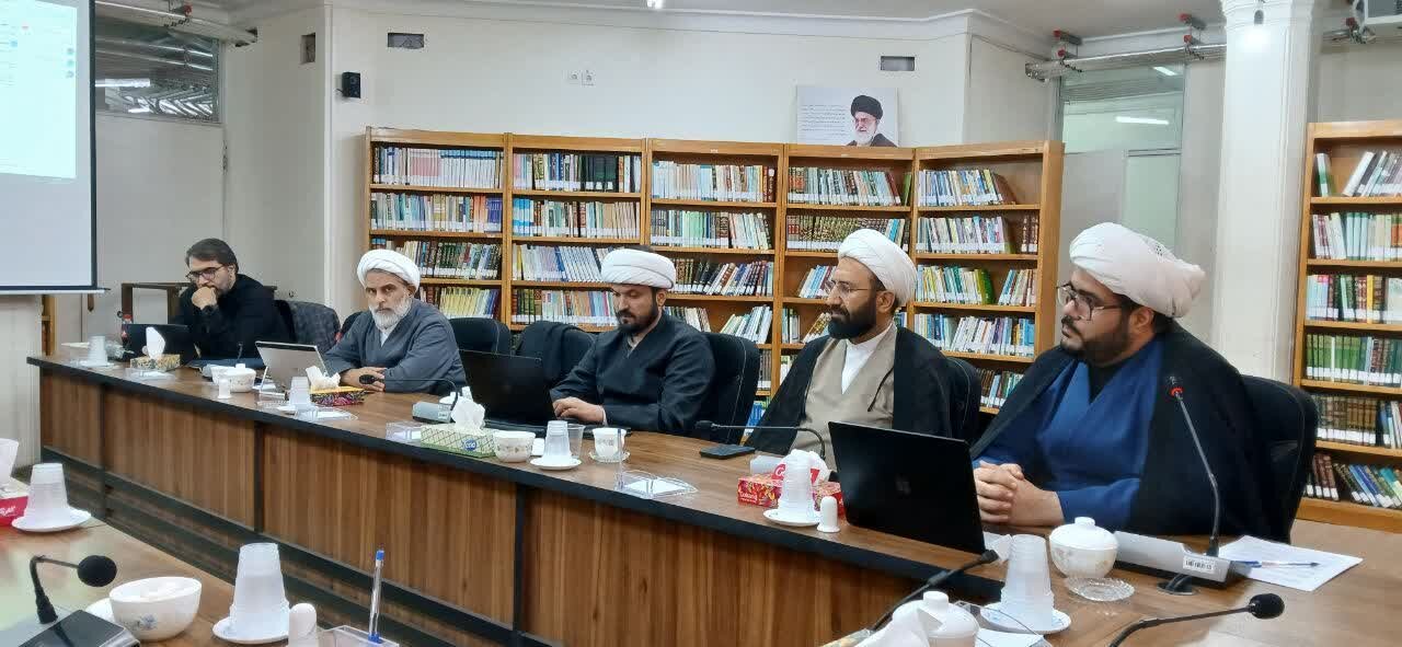 طلبہ اور فارغ التحصیل علما کی رہنمائی اور تنظیم حوزہ علمیہ کے بنیادی مسائل میں شامل ہے
