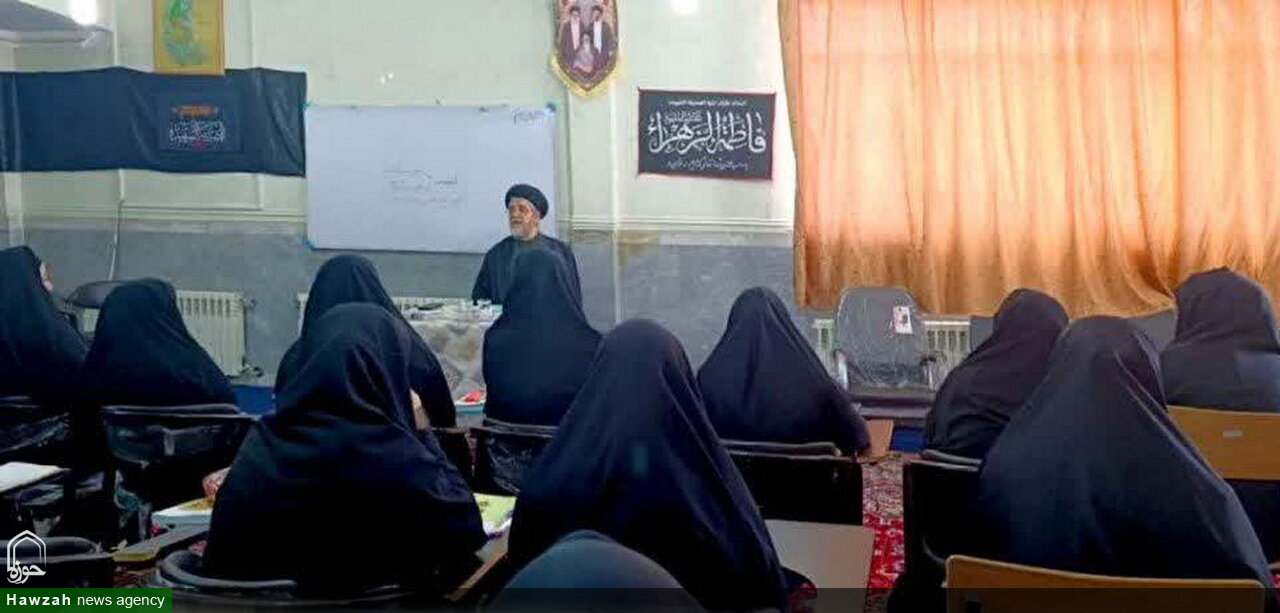حضرت زهرا (س) الگوی عملی طلاب و مبلغان است