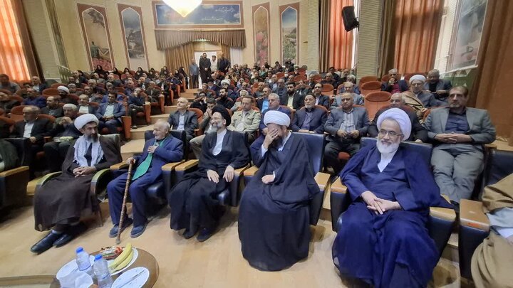تصاویر/مراسم تکریم و معارفه امام جمعه بخش قمصر