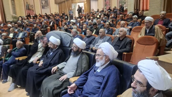 تصاویر/مراسم تکریم و معارفه امام جمعه بخش قمصر