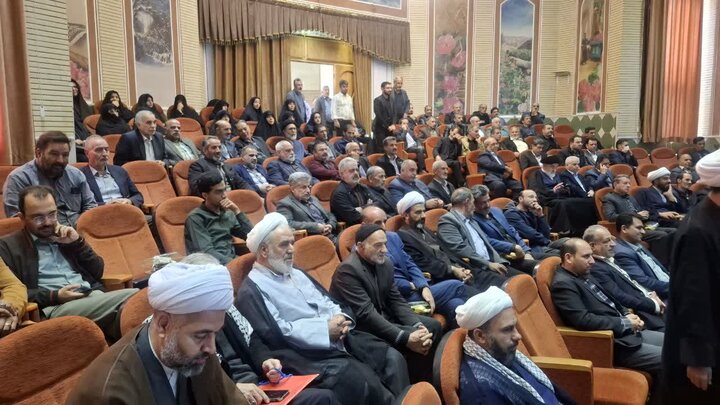 تصاویر/مراسم تکریم و معارفه امام جمعه بخش قمصر