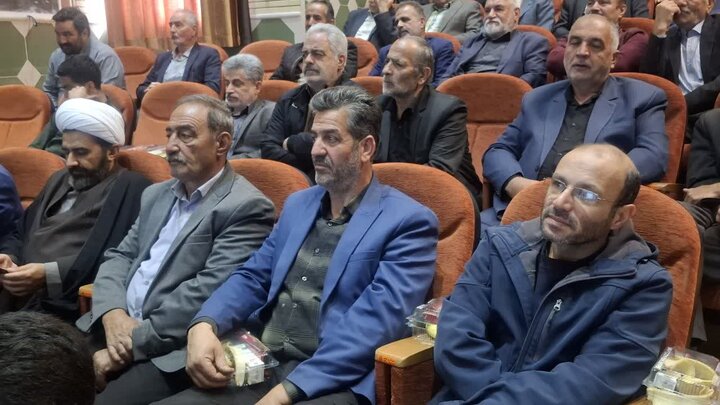 تصاویر/مراسم تکریم و معارفه امام جمعه بخش قمصر
