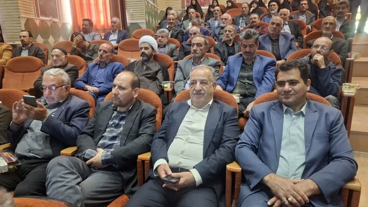 تصاویر/مراسم تکریم و معارفه امام جمعه بخش قمصر