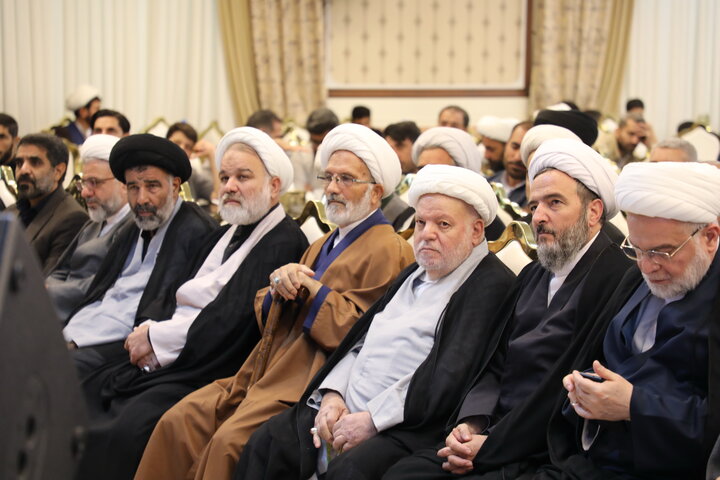 تجیل از اساتید و مبلغان برتر حوزه علمیه امام صادق(ع) بیجار