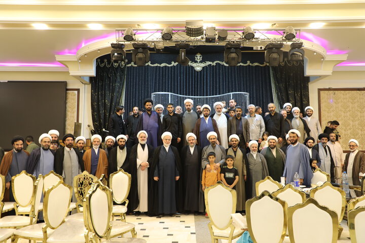 تجیل از اساتید و مبلغان برتر حوزه علمیه امام صادق(ع) بیجار