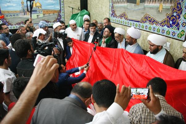 تقديم راية الإمام الحسين (ع) بمنطقة شيبان الإيرانية