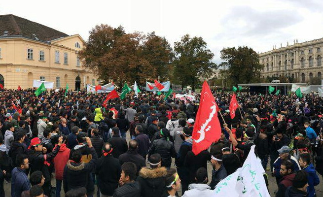 مسيرة جماهيرية لعشاق الإمام الحسين (ع) في النمسا