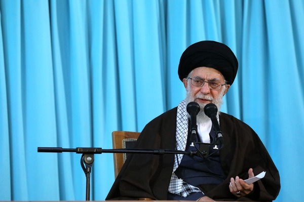 قائد الثورة الإسلامية الإمام الخامنئي