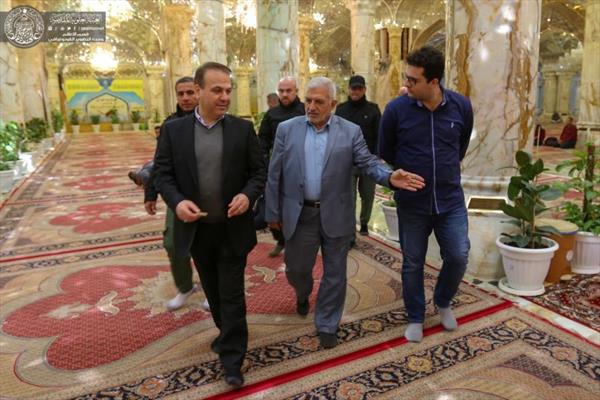  تشرف السفير اللبناني في العراق أديب علي الحبحاب بزيارة مرقد أمير المؤمنين