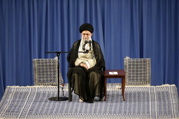 لقاء الإمام الخامنئي بالقائمين على شؤون الحج في الجمهورية الإسلامية 
