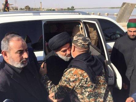 ممثل المرجع السيستاني يتفقد الحشد الشعبي في سامراء ممثل المرجع السيستاني يتفقد الحشد الشعبي في سامراء