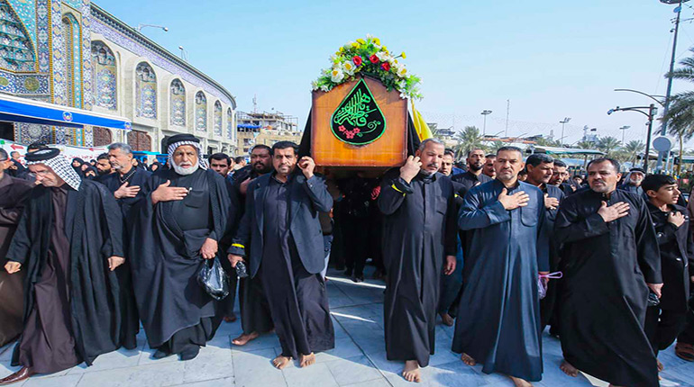 حشود المؤمنين تشيع نعشاً رمزياً للسيدة الزهراء عليها السلام في كربلا المقدسة