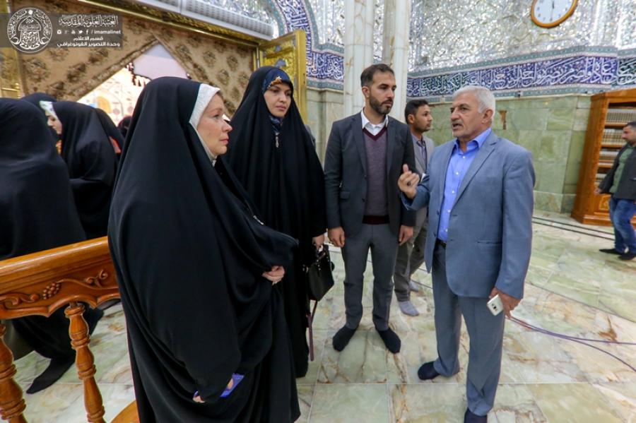الكاتبة الفنلندية (ايلينا هيرفونين): حلمي زيارة مرقد الإمام علي والاطلاع على معالم العتبة التاريخية + الصور