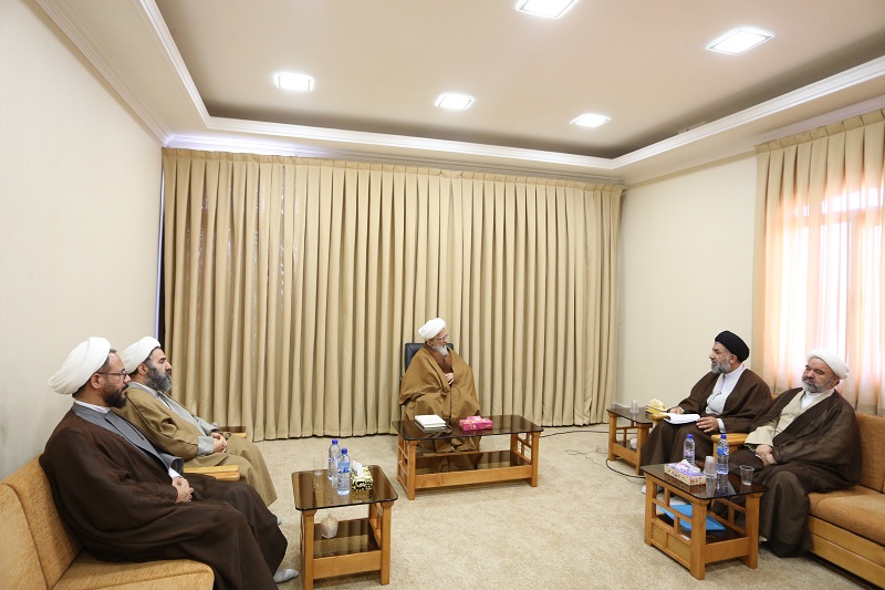 Seminary, the agent of preserving cultural independence