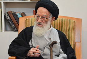 Grand Ayatollah Shobeiri Zanjani: Serving the society, greatest honor