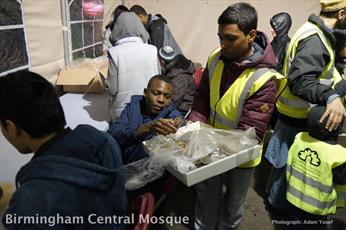 UK Mosque Sets Up Permanent Food Bank for Homeless