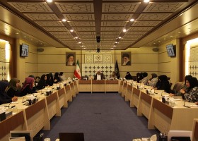 Turkish Shias Visit Women's Islamic Seminary in Qom