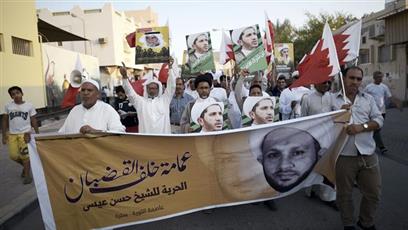 Bahrainis protest against May’s visit amid Al Khalifah crackdown