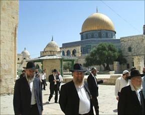 Israeli Settlers Raid Al-Aqsa Mosque, Joseph’s Tomb