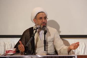 Ayat. Araki calls for active role of the Media in Islamic unity 