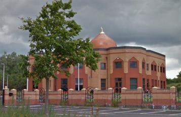 Mosque sprayed with Islamophobic graffiti in Scotland