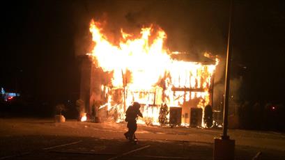 Suspect arrested after arson at Washington state mosque​  