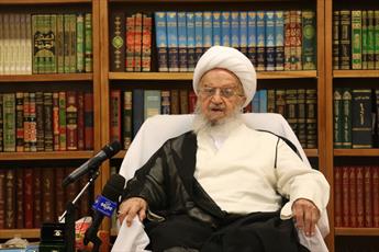 Ayat. Makarem urges Muslim Nations to create Strong Media