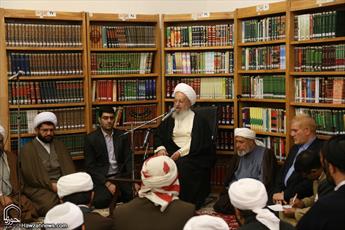 Photos: Sunni Clerics meet with Grand Ayat. Makarem in Qom, Iran