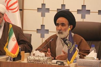 Revolutionary seminary conference held in Qom