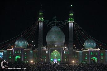 Muslims mark birth anniversary of Imam al-Asr in Qom