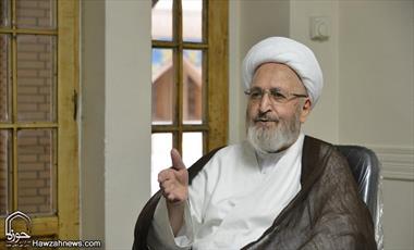 Senior cleric visits exam center of Khorasan Seminary