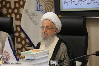 Grand Ayat. Makarem Shirazi urges Scientific, Cultural works to defend Shia