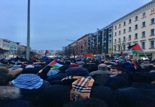 Protesters march in Berlin over Trump decision