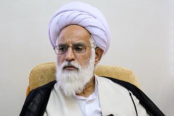 La ligne intellectuelle de la révolution islamique est le développement de la Ummah islamique