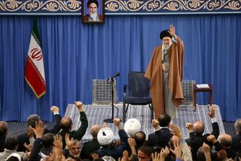 La conférence de Varsovie, « signe de la faiblesse de l'ennemi »