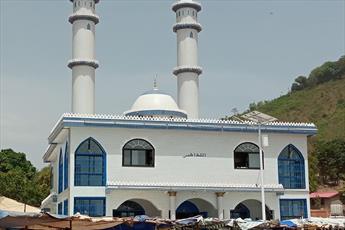 Guinée : une mosquée moderne ouverte à Lélouma