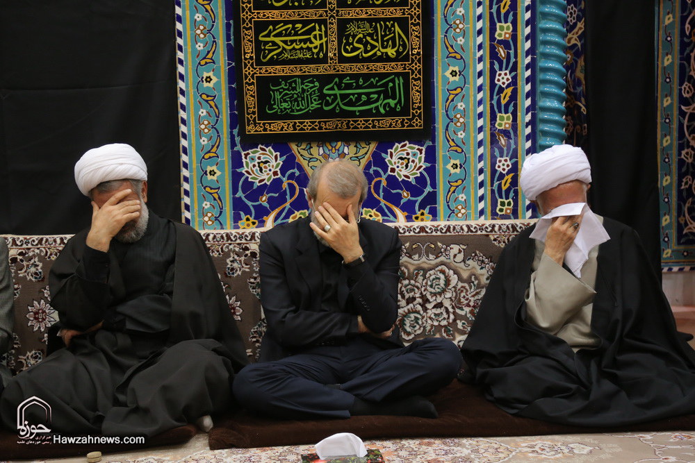 تصاویر/ مراسم عزاداری شب هشتم محرم در دفتر آیت الله العظمی جوادی آملی