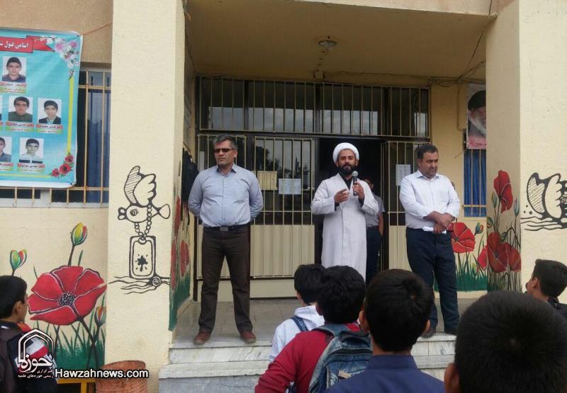 تصاویر/ حضور مسئول قرآن و حدیث حوزه علمیه کردستان در مراسم بسیج دانش آموزی
