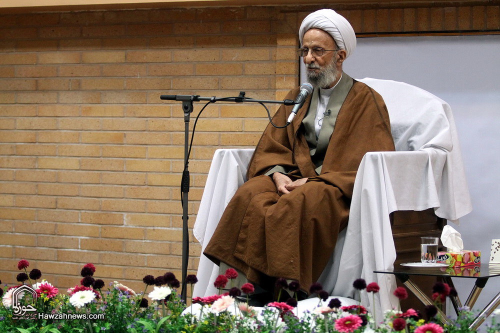 علامه طباطبایی مبیّن بحث ولایت فقیه بودند/ چهار راه حل برای مهجوریت زدایی از قرآن