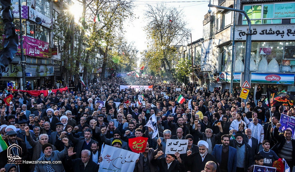 تصاویر/ راهپیمایی مردم انقلابی ساری در محکومیت اغتشاشات اخیر 