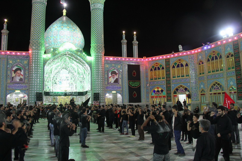 تصاویر/ عزاداری یازدهم محرم در آستان مقدس محمد هلال بن علی (ع) آران و بیدگل 