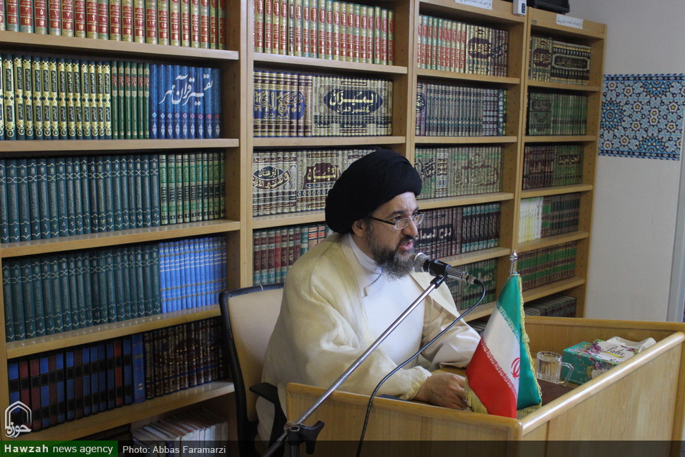 تصاویر/ مراسم آغاز سال تحصیلی   مجمع  عالی تفسیر حوزه علمیه قم