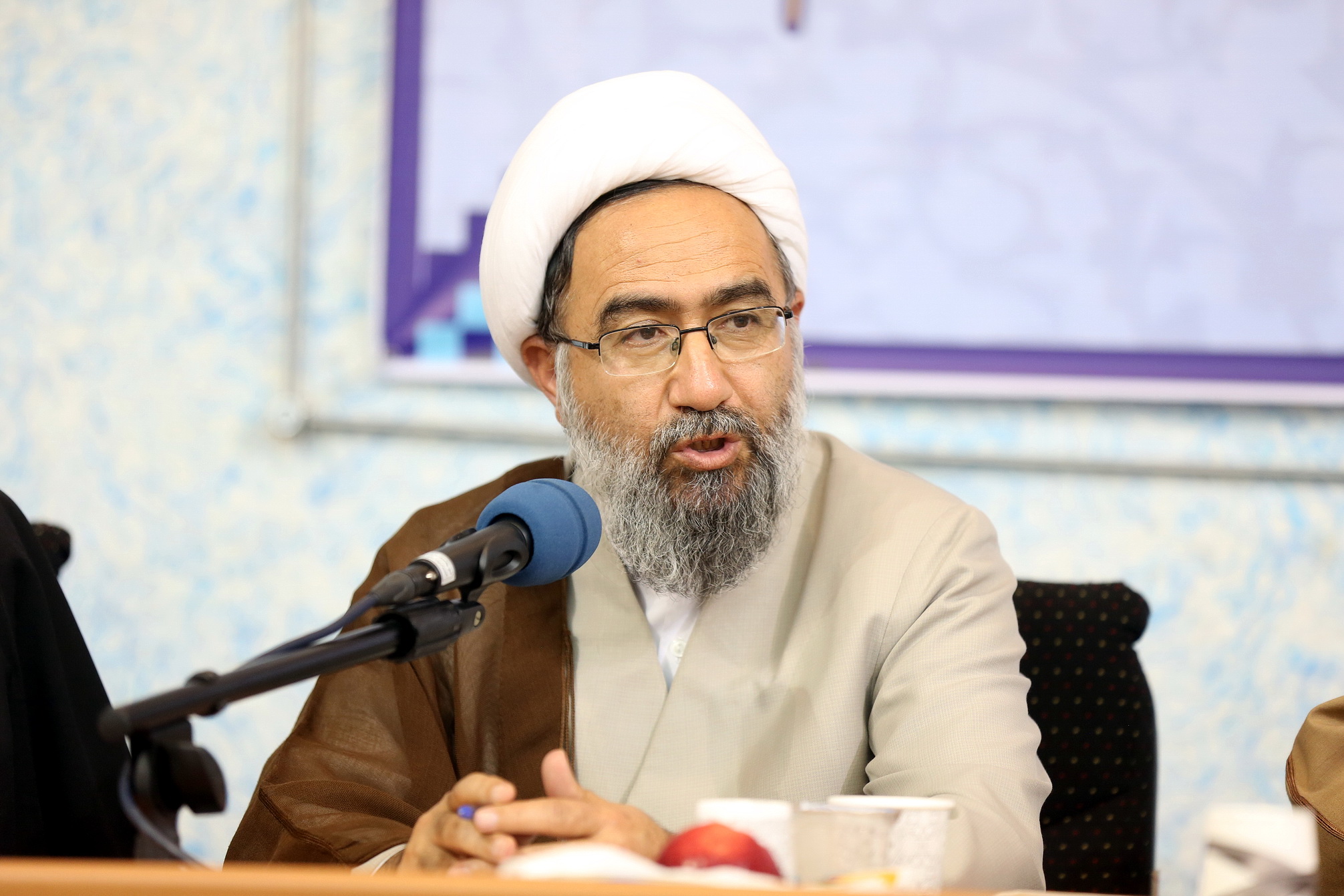 نباید از جایگاه اصول در مباحث فکری غفلت کرد