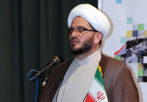 اگر سندی علیه بنده دارند به قوه‌قضائیه ارائه دهند/  می خواهند مرا به سکوت و معامله وادار کنند