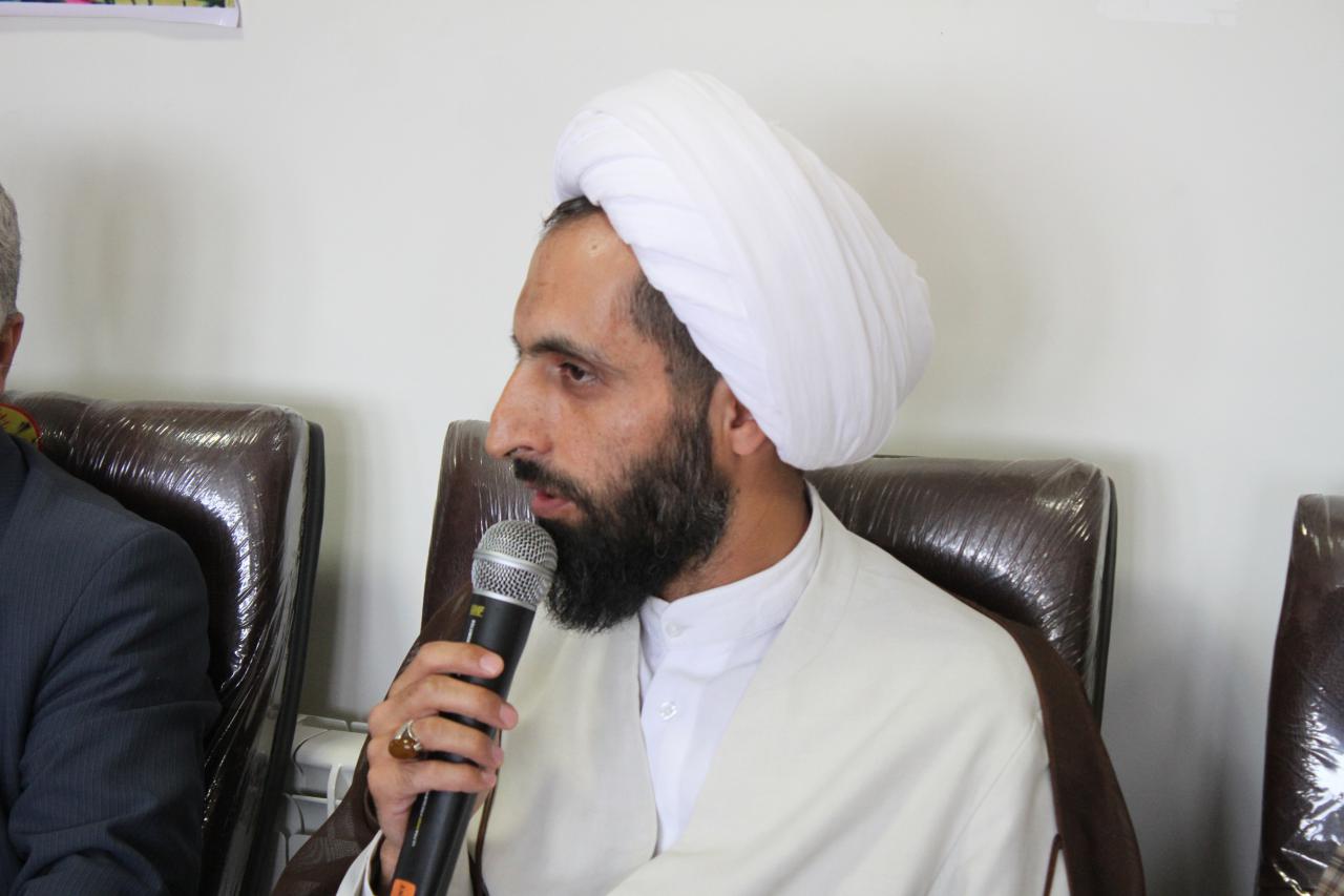 برای رفع ناهنجاری ها نمی توان تنها به درس و موعظه اکتفا کرد