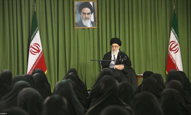 رہبرِ انقلاب کی نظر میں کربلا کی خواتین کا تاریخی اور انقلابی کردار