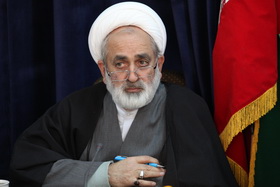 دشمن با ایران قوی مشکل دارد